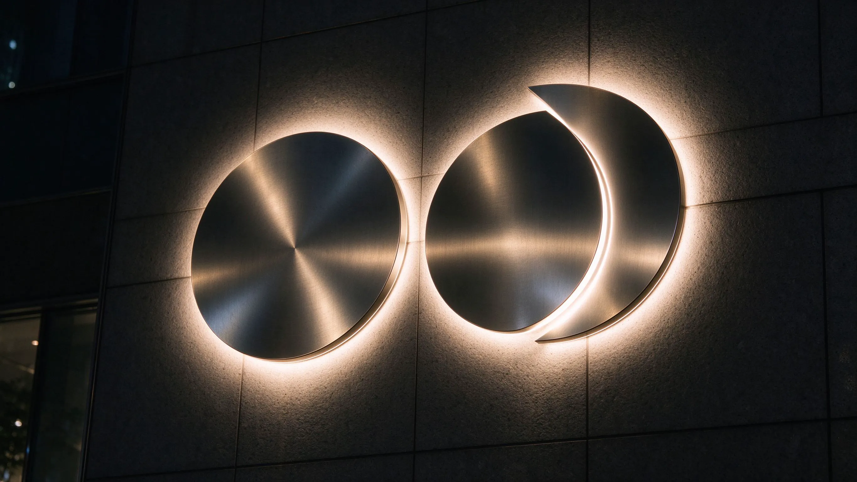 Halo-Lit (Backlit) 3D Letters: LED Modules and Strips for Reverse-Lit Signage